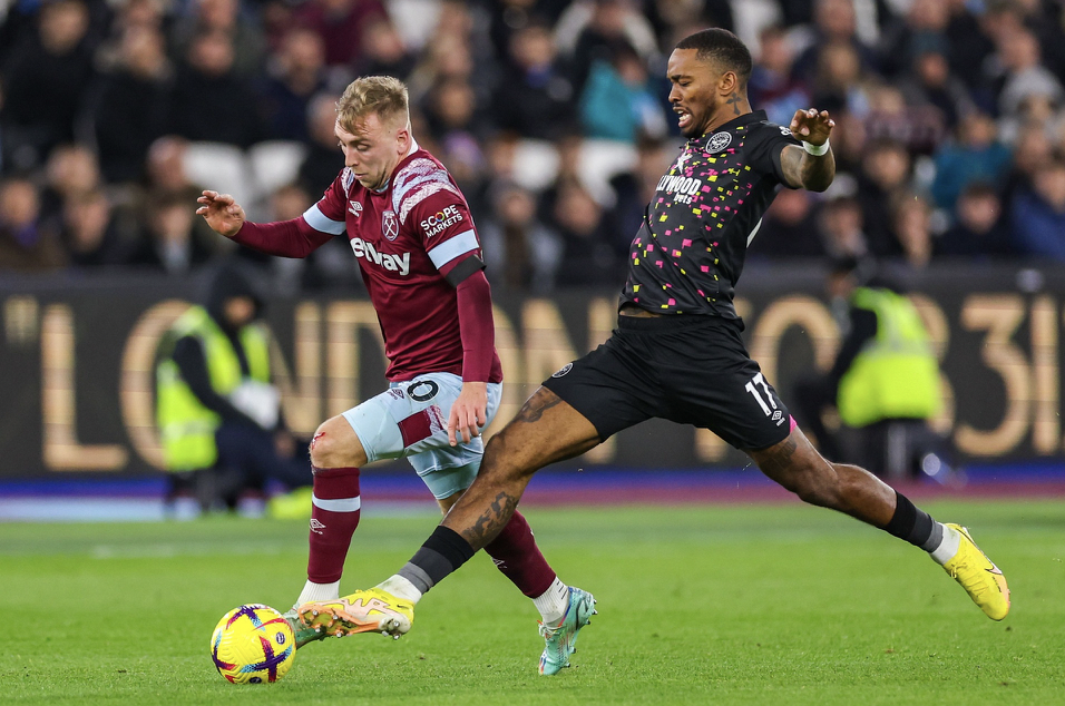 Brentford tiếp tục gây bất ngờ ở Ngoại hạng Anh - Bóng Đá
