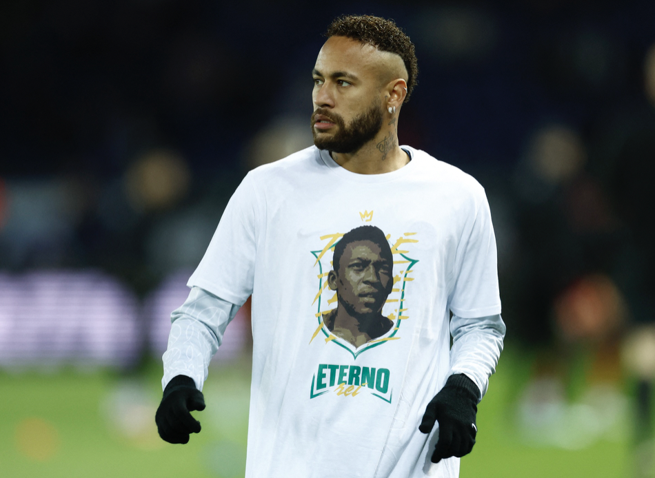 Messi mặc áo tưởng nhớ Pele - Bóng Đá