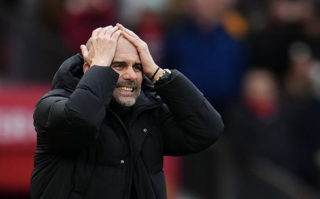 Pep Guardiola: 'Kém đối thủ 8 điểm, Man City không được sai lầm nữa' - Bóng Đá