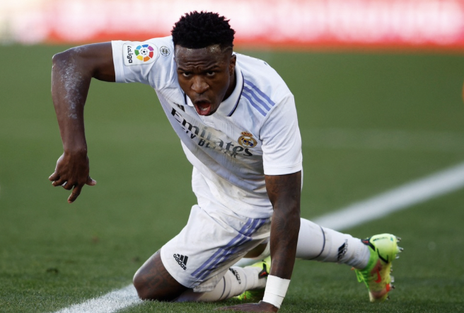 Vinicius: Các anh sẽ không bao giờ có nhiều tiền như tôi - Bóng Đá