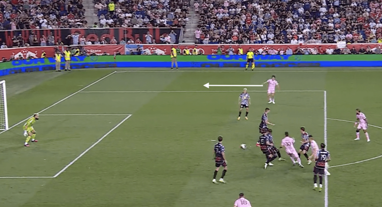 'Một phần nhỏ của giây dường như là quá nhiều với Messi' - Bóng Đá