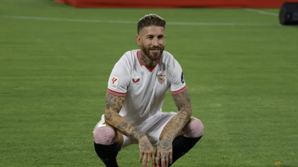 Ramos lắc đầu trước đề nghị từ PSG - Bóng Đá