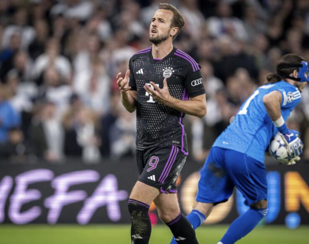 Top 10 ngôi sao hưởng lương khủng nhất 2023: Messi 'ngửi khói' Ronaldo - Bóng Đá