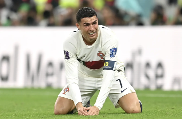 Xác nhận: Mờ nhạt World Cup, Ronaldo 'tạch' đề cử QBV 2023 - Bóng Đá