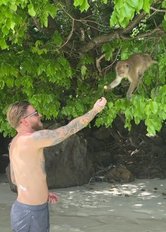 INDIAN SUMMER Inside Jason Cummings’ glamorous life with Wag as superstar player in India – from cup glory to paradise beaches - Bóng Đá