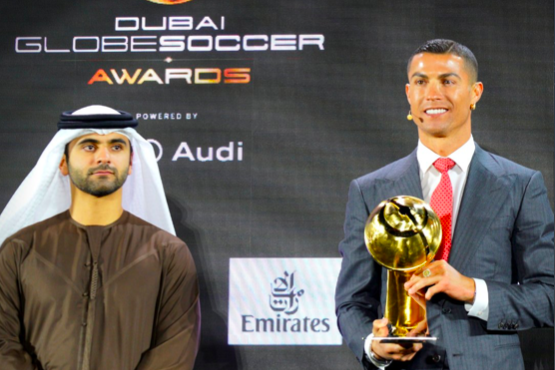 CHÍNH THỨC! Vượt Messi, Ronaldo là cầu thủ hay nhất đầu thế kỷ 21 - Bóng Đá