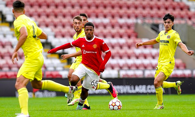 8 cầu thủ tài năng xuất hiện trên sân tập Quỷ đỏ là ai? - Bóng Đá