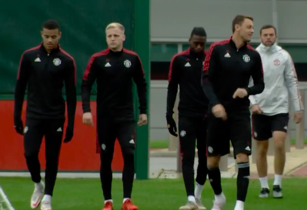 Kẻ thay thế Varane đầy rạng rỡ, xót xa hình ảnh De Beek trên sân tập M.U - Bóng Đá