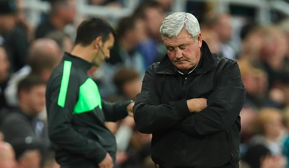 'Bruce would like to be put out of his misery': Jamie Redknapp insists  - Bóng Đá