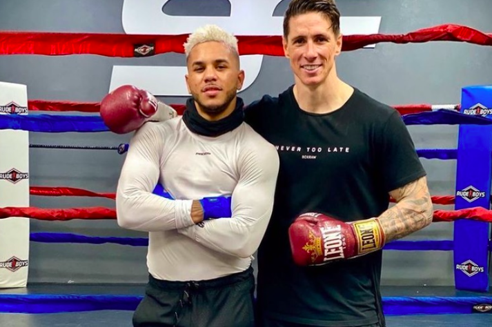 Hình ảnh Fernando Torres gây choáng - Bóng Đá