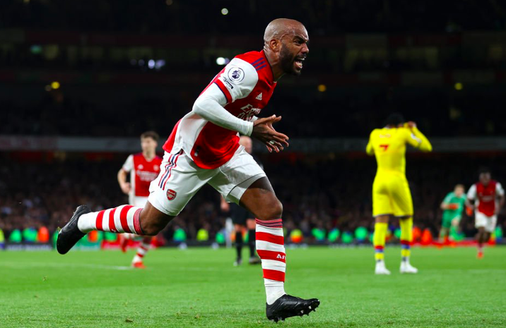 Alexandre Lacazette - Everton and West Ham United are both interested in signing Arsenal striker - Bóng Đá