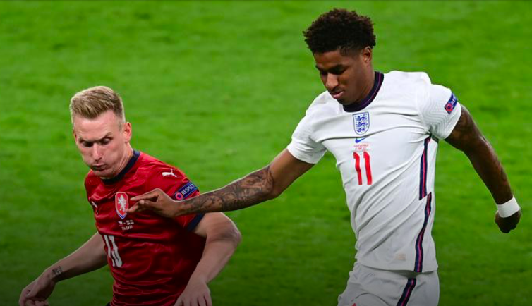Official: England team call up - Bóng Đá