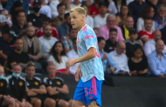Manchester United could finally give a chance to Donny van de Beek when they take on Watford this weekend. - Bóng Đá