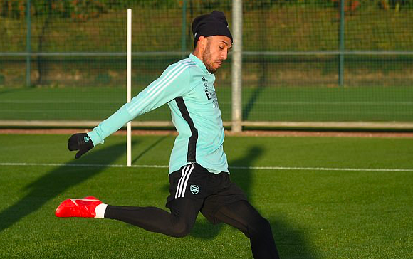 Aubameyang cannot get into Arsenal training - Bóng Đá