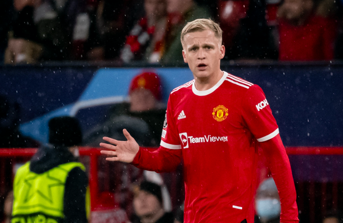 Manchester United can get the best out of Donny van de Beek in advanced role - Bóng Đá
