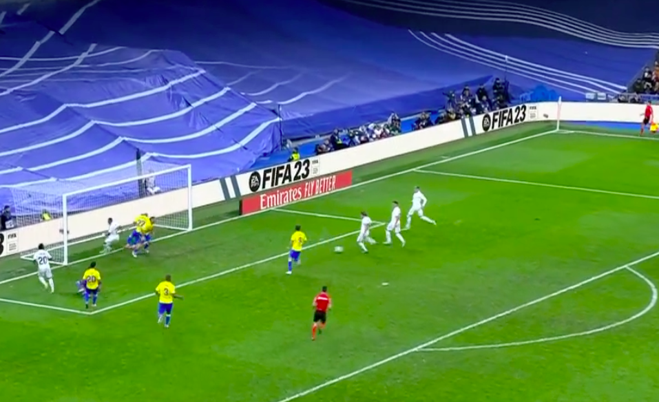 Modric bỏ lỡ cơ hội ngon ăn nhất sự nghiệp - Bóng Đá
