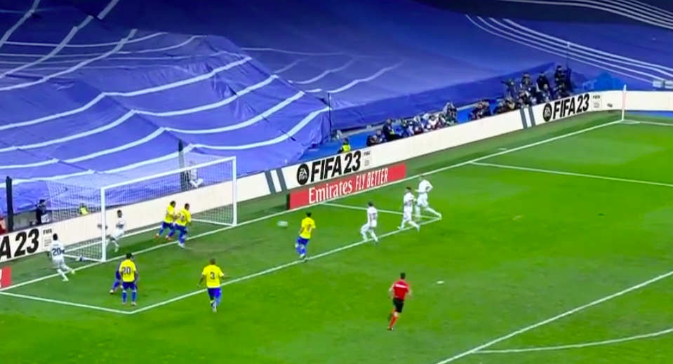 Modric bỏ lỡ cơ hội ngon ăn nhất sự nghiệp - Bóng Đá