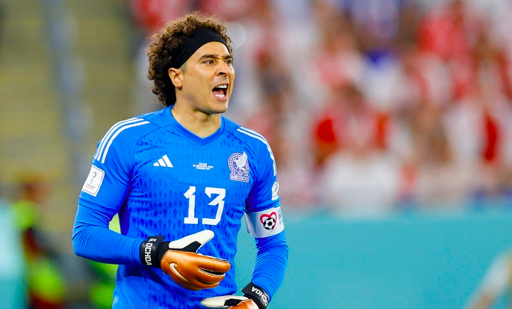 Mỗi khi tới World Cup, Ochoa lại bắt 