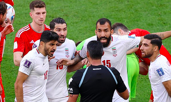 Huyền thoại tuyển Đức tuyên bố chấn động về Iran - Bóng Đá