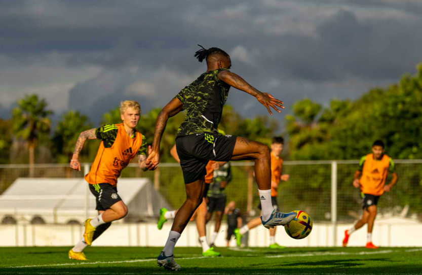 Tâm điểm De Gea; Gương mặt mới toanh sắp ra mắt M.U - Bóng Đá