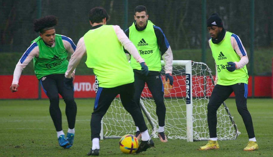 Rõ Sancho; Hai viện binh xuất hiện trên sân tập M.U - Bóng Đá