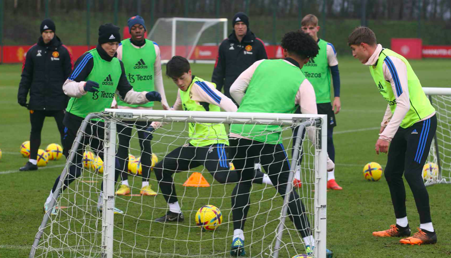 Rõ Sancho; Hai viện binh xuất hiện trên sân tập M.U - Bóng Đá