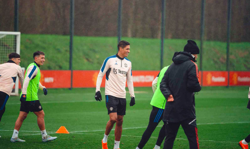 Tân binh M.U xuất hiện trong buổi tập trước đại chiến Man City - Bóng Đá