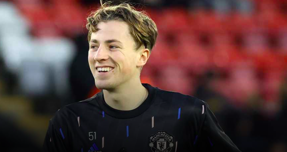 Official: Savage leaves Man Utd - Bóng Đá