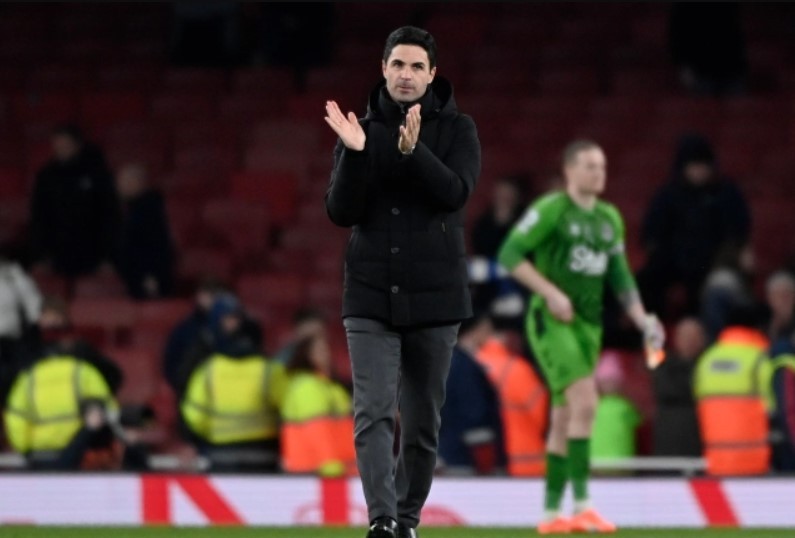 Arteta quyết không... thay đồ để giúp Arsenal chiến thắng - Bóng Đá