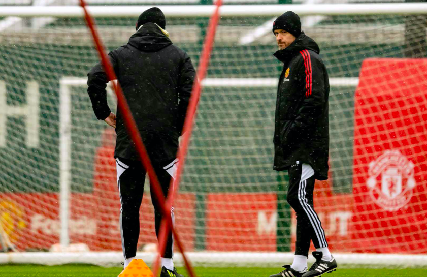 Cơn ác mộng số 9 trở lại, sân tập Man Utd yên ắng lạ thường - Bóng Đá