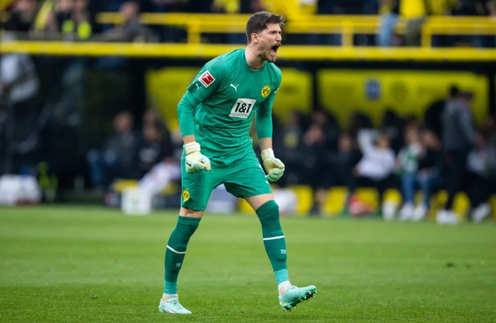 Sao Dortmund báo tin buồn cho Chelsea - Bóng Đá