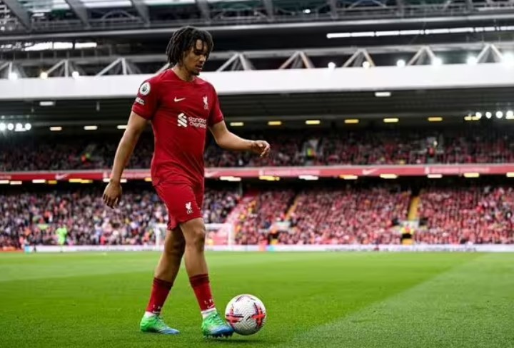 Carragher hiến kế giúp Liverpool tiết kiệm 100 triệu - Bóng Đá