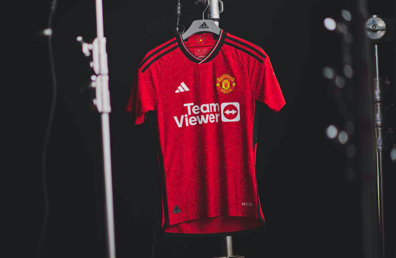 CHÍNH THỨC! Man Utd công bố áo đấu sân nhà 2023/24 - Bóng Đá