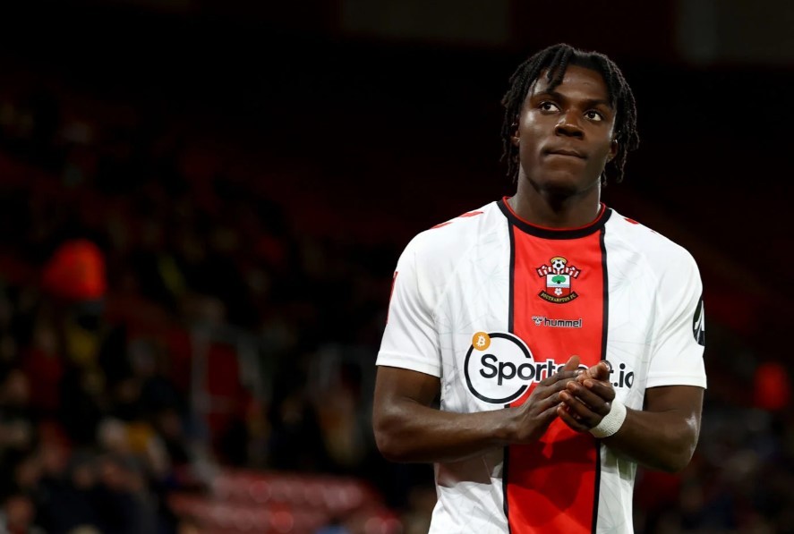 Tân binh tiềm năng của Liverpool bị nghi ngờ trình độ - Bóng Đá