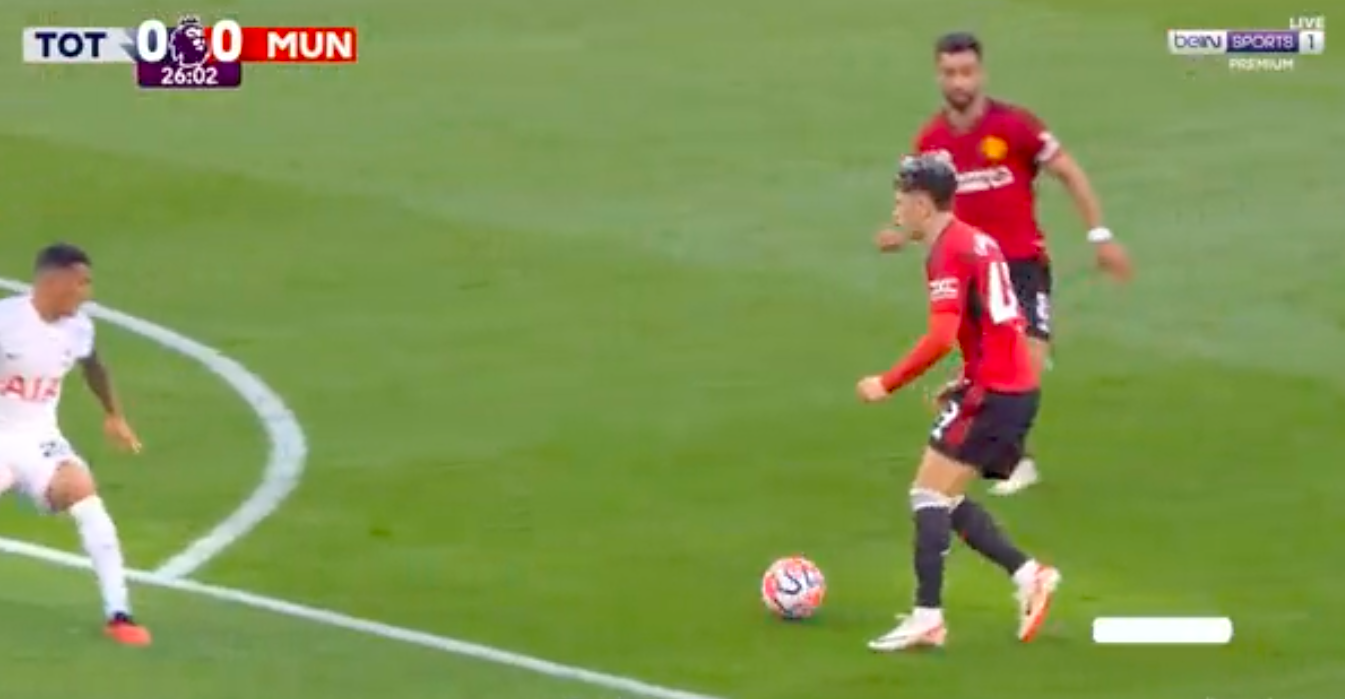 Sao không có penalty cho Man Utd? - Bóng Đá