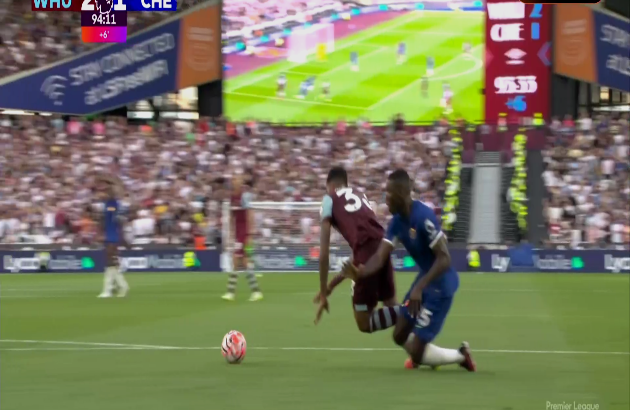 Chelsea dính cú lừa Moises Caicedo - Bóng Đá