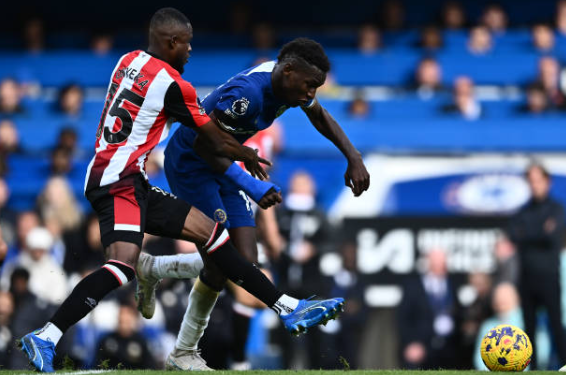 Mauricio Pochettino explains row with Chelsea fan over Nicolas Jackson in Brentford defeat - Bóng Đá