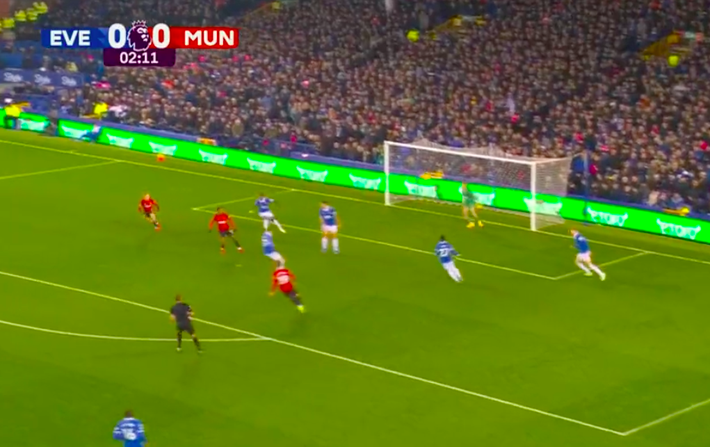 Quá ngẫu hứng! Garnacho ghi siêu phẩm ''ngả bàn đèn' như Rooney - Bóng Đá