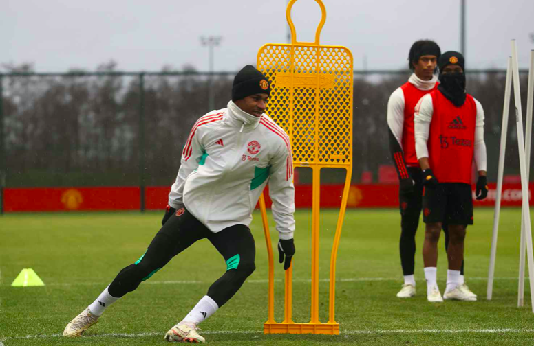 Bất ngờ Rashford; 2 cú hích xuất hiện trên sân tập Man Utd - Bóng Đá