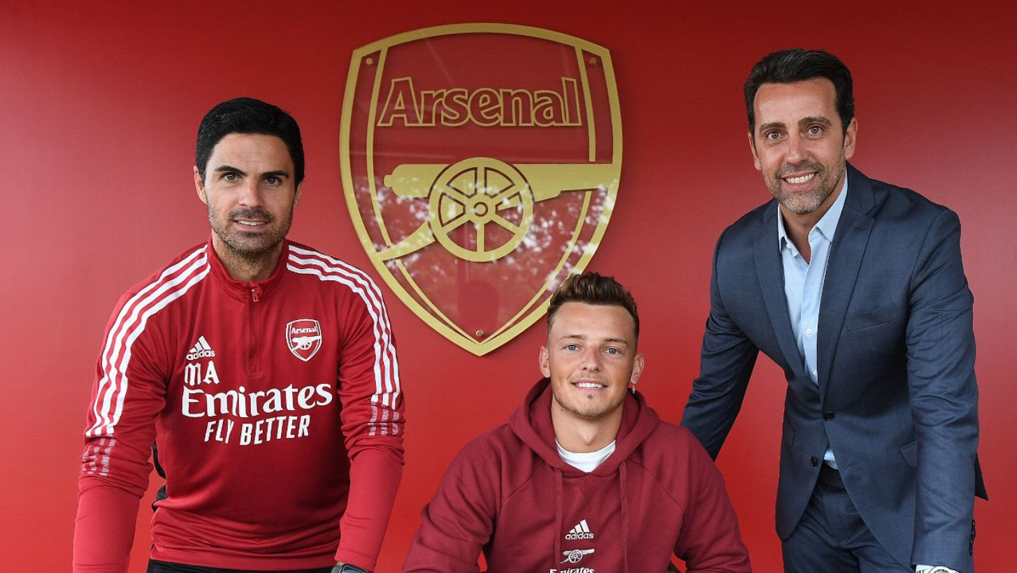 Hậu vệ Arsenal đưa ra quyết định về tương lai - Bóng Đá