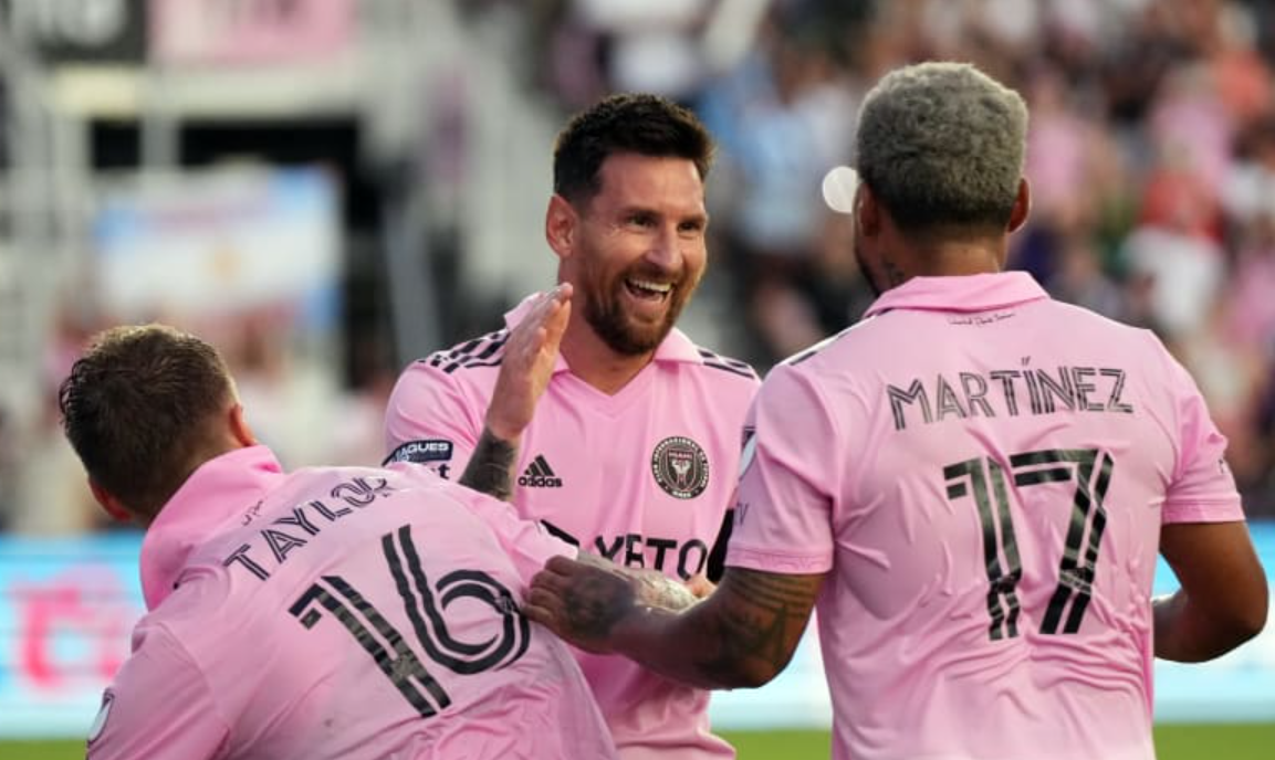 Messi khiến các đồng đội 'chảy nước miếng' - Bóng Đá