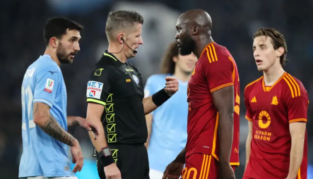 Lazio chuẩn bị đóng cửa một phần sân vận động - Bóng Đá