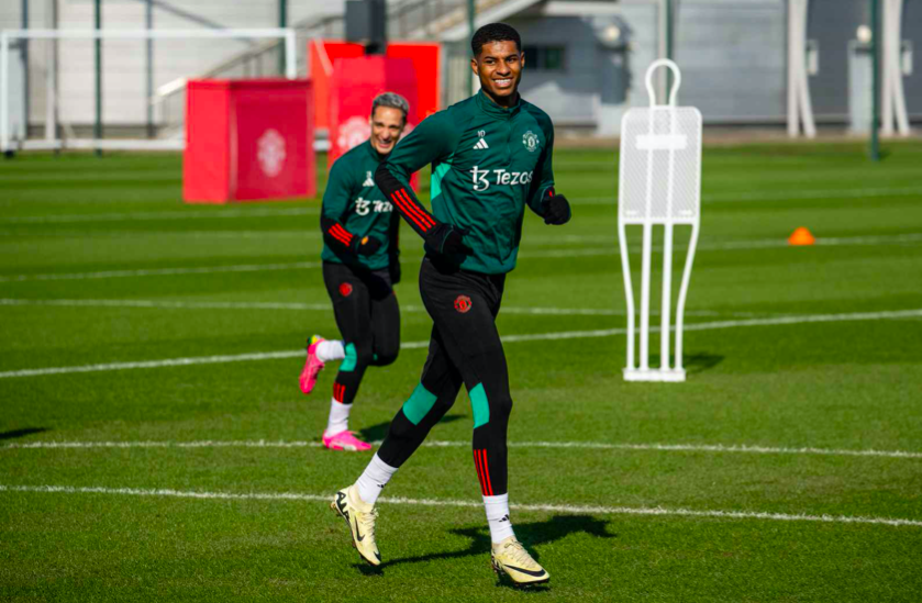 Buổi tập của Man Utd tràn ngập tiếng cười với trò chơi lạ - Bóng Đá