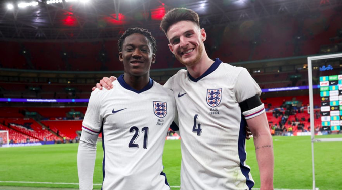 Declan Rice on Kobbie Mainoo - Bóng Đá