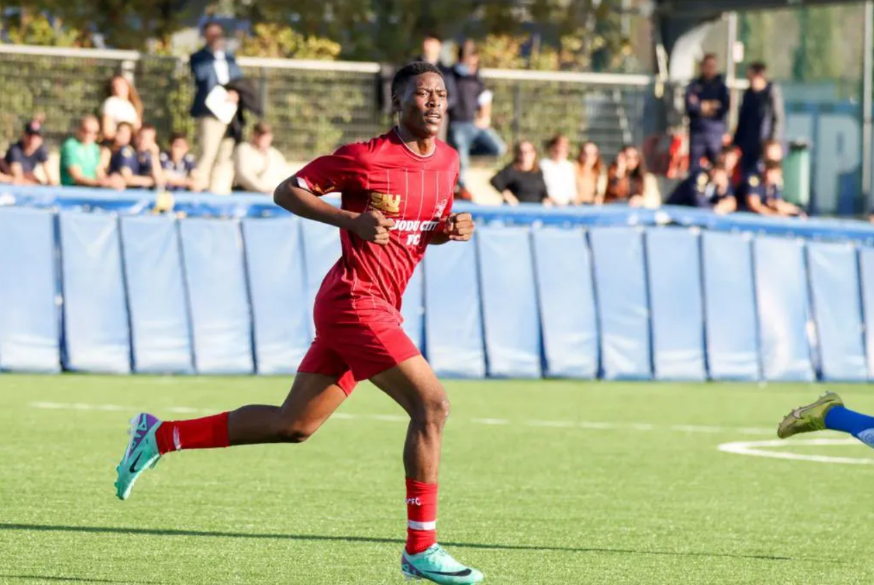 Raheem Sterling helps Chelsea secure exciting striker trial - Bóng Đá