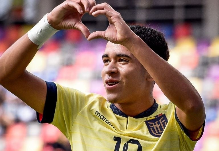 Cầu thủ 16 tuổi đi vào lịch sử U20 World Cup - Bóng Đá