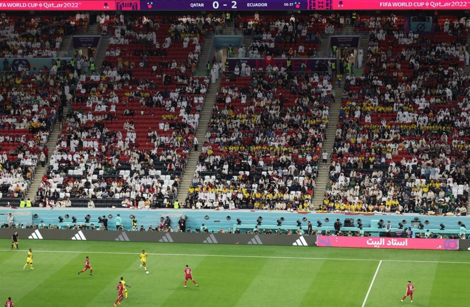Xấu hổ Qatar! Điều chưa từng thấy ở một kỳ World Cup - Bóng Đá