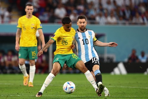 Messi quá giỏi khiến sao Australia bị sốc - Bóng Đá