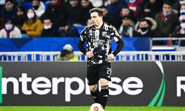 Lyon 'want to shift £300,000-a-month flop Xherdan Shaqiri to ease their financial woes' - Bóng Đá