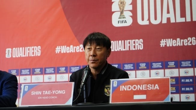 Indonesia thoát thua, HLV Shin Tae-yong gửi lời khuyên cho Philippines - Bóng Đá